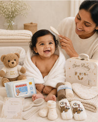 Cream , 9CM23-C , Lifestyle Shot ,

Baby hugging the plush teddy bear from the set, EN71 tested and certified