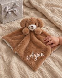 Puppy , 9GQ74-EMB , Personalised Shot ,

Plush puppy baby comforter with an embroidered name