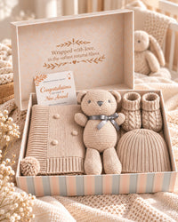 Biscuit , 9XB720-BI , Hero Shot ,

Knitted cotton baby gift set in biscuit, with a cotton blanket, hat, bootees and teddy bear in an open deluxe gift box