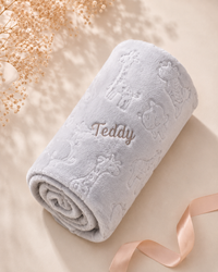 Grey - EMB - 9PZ305-G-EMB - Close-up of the grey flannel blanket with embroidered personalisation