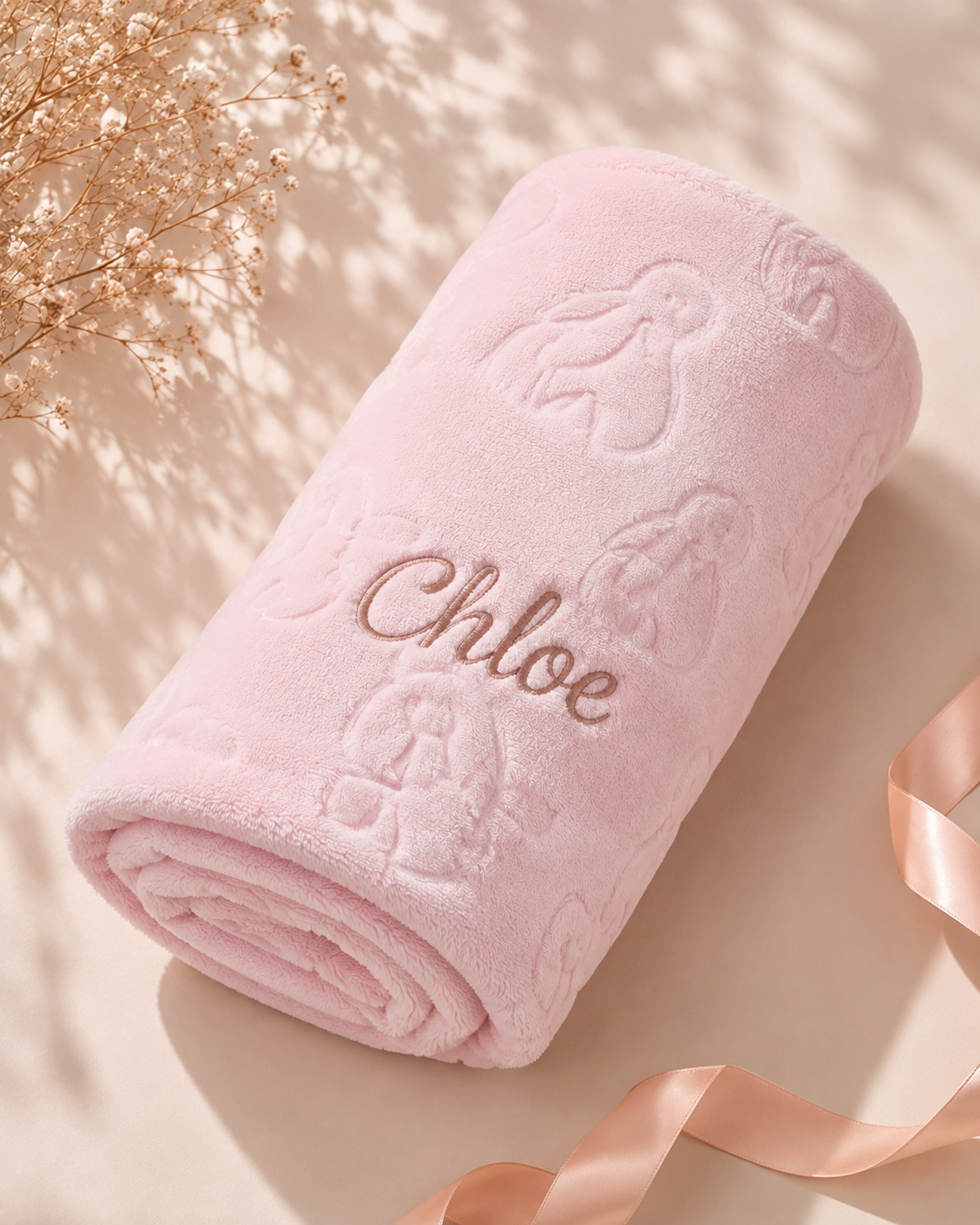 Pink - EMB - 9PZ305-P-EMB - Close-up of the pink flannel blanket with embroidered personalisation